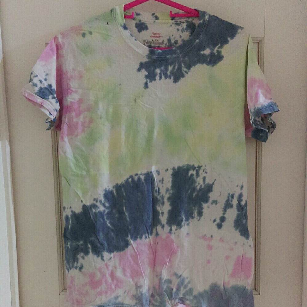 SOLD Authentic tie dye bundle-7 for $5!!